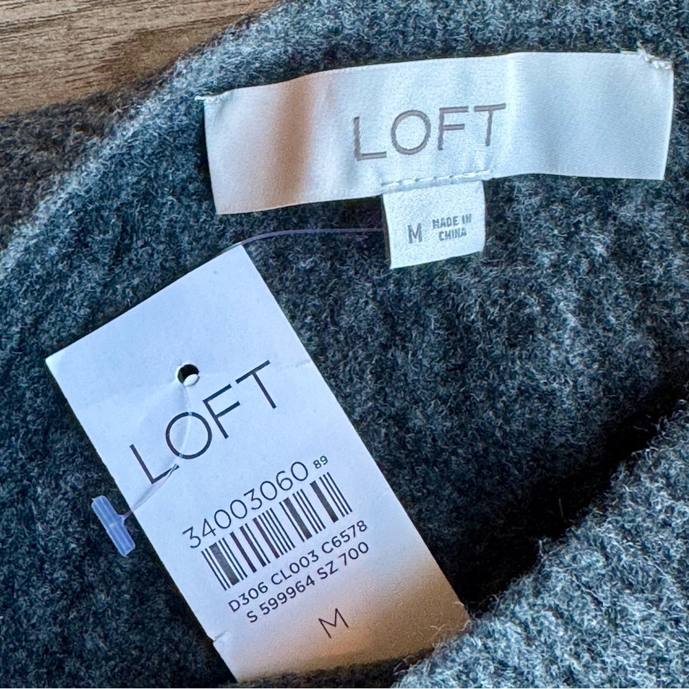 LOFT Ribbed Crewneck Sweater Shoulder Button Detail Gray‎ Medium - Picture 5 of 13